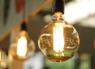 Dodávateľ energií: Čo by mal spĺňať?